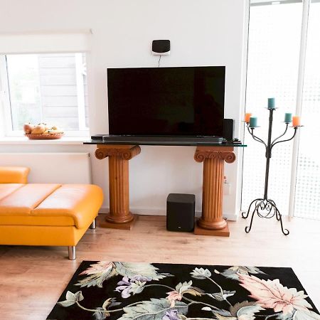 Pass The Keys Stylish 2Bed Rental Unit Glasgow Green エクステリア 写真