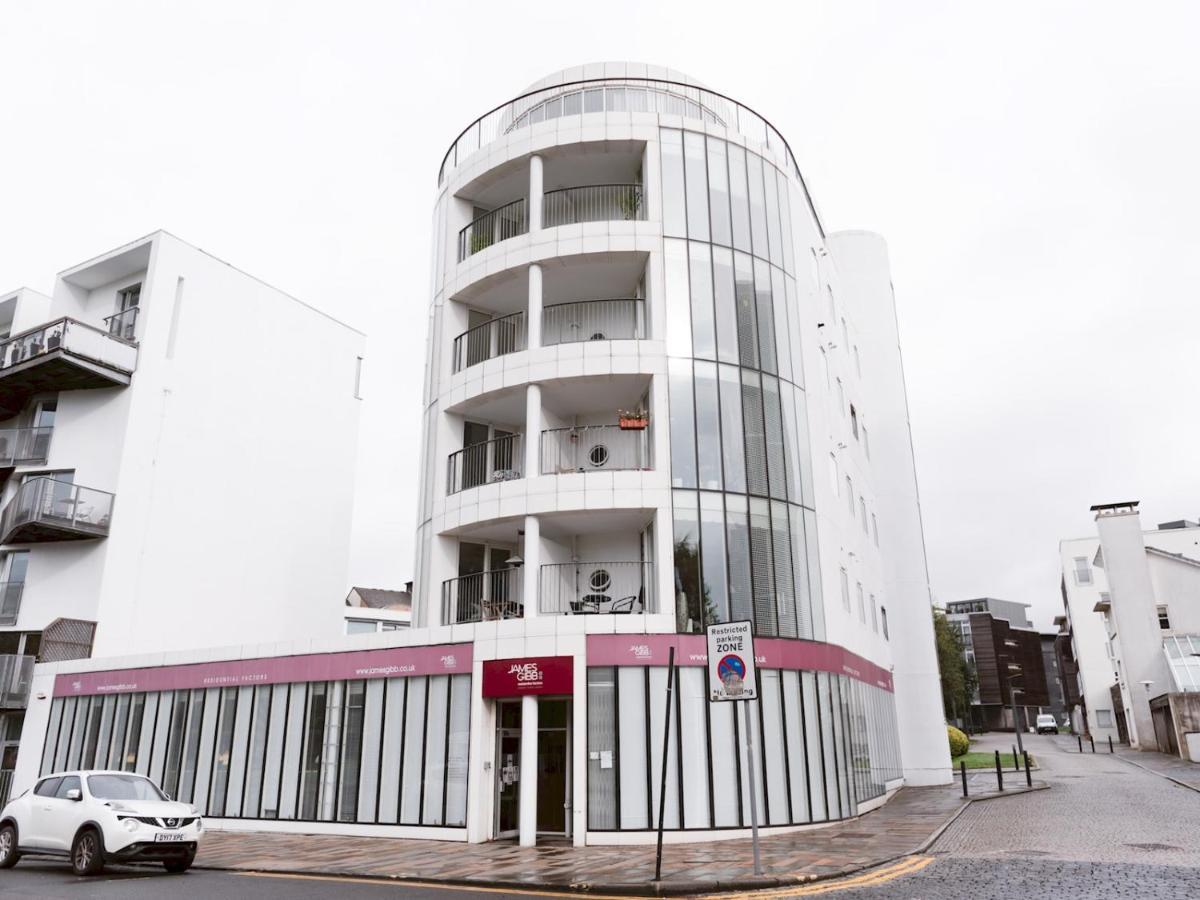 Pass The Keys Stylish 2Bed Rental Unit Glasgow Green エクステリア 写真