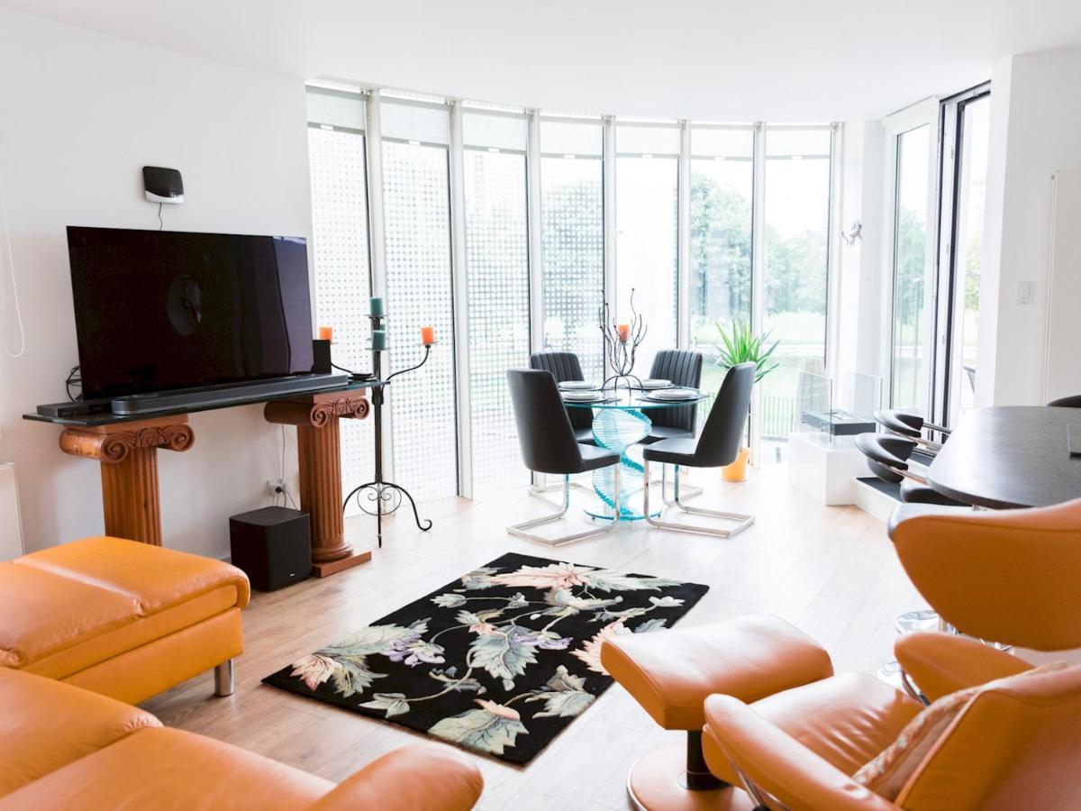 Pass The Keys Stylish 2Bed Rental Unit Glasgow Green エクステリア 写真