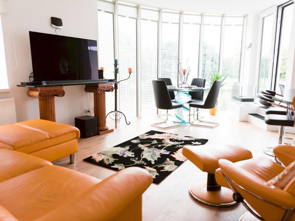 Pass The Keys Stylish 2Bed Rental Unit Glasgow Green エクステリア 写真