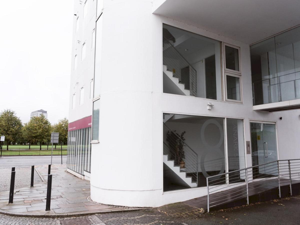 Pass The Keys Stylish 2Bed Rental Unit Glasgow Green エクステリア 写真