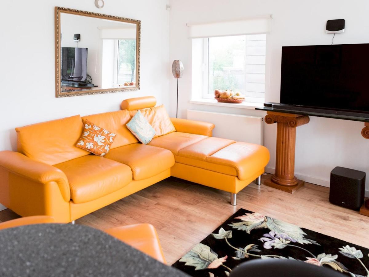Pass The Keys Stylish 2Bed Rental Unit Glasgow Green エクステリア 写真