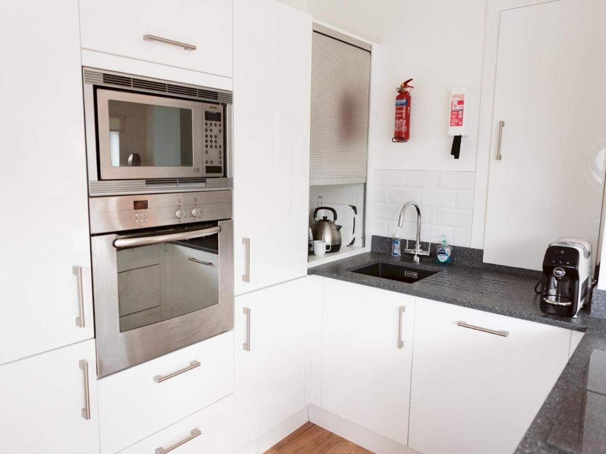 Pass The Keys Stylish 2Bed Rental Unit Glasgow Green エクステリア 写真